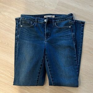 Athleta skinny jeans. Never worn!